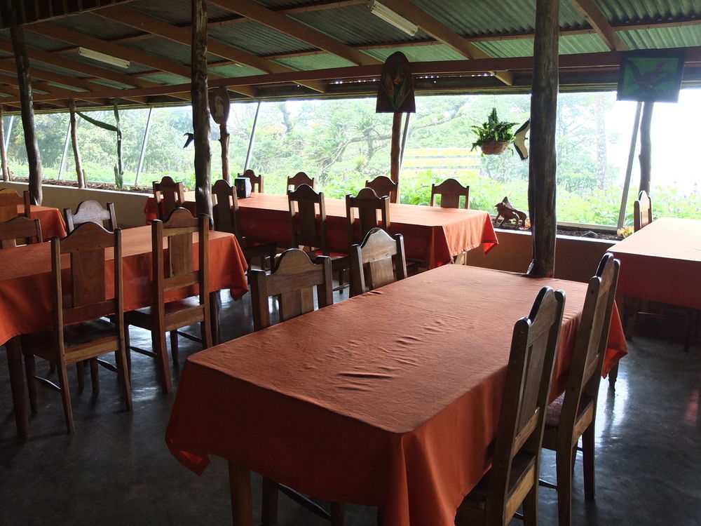 Heliconias Rainforest Lodge Bijagua Exterior photo